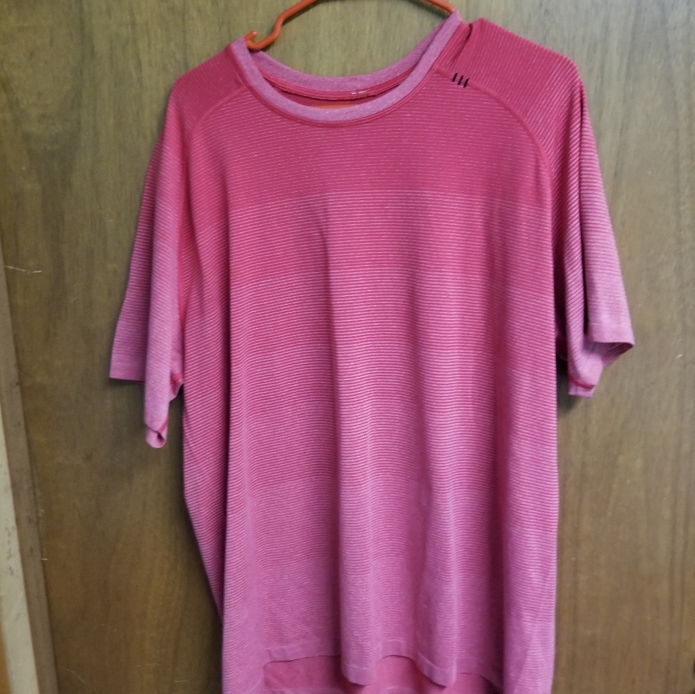 Lululemon Metal Vent Tech Short Sleeve